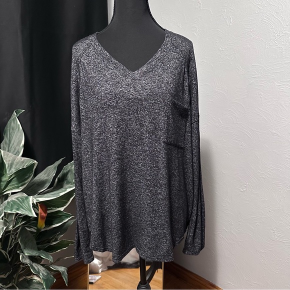 Calvin Klein Heathered Gray V-Neck Long Sleeve Top | Size XL - Picture 2 of 12
